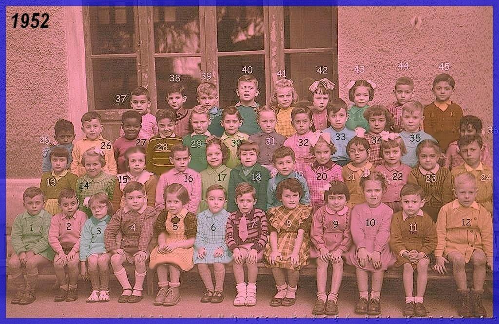 ECOLE JEAN MACE MATERNELLE 1952.jpg